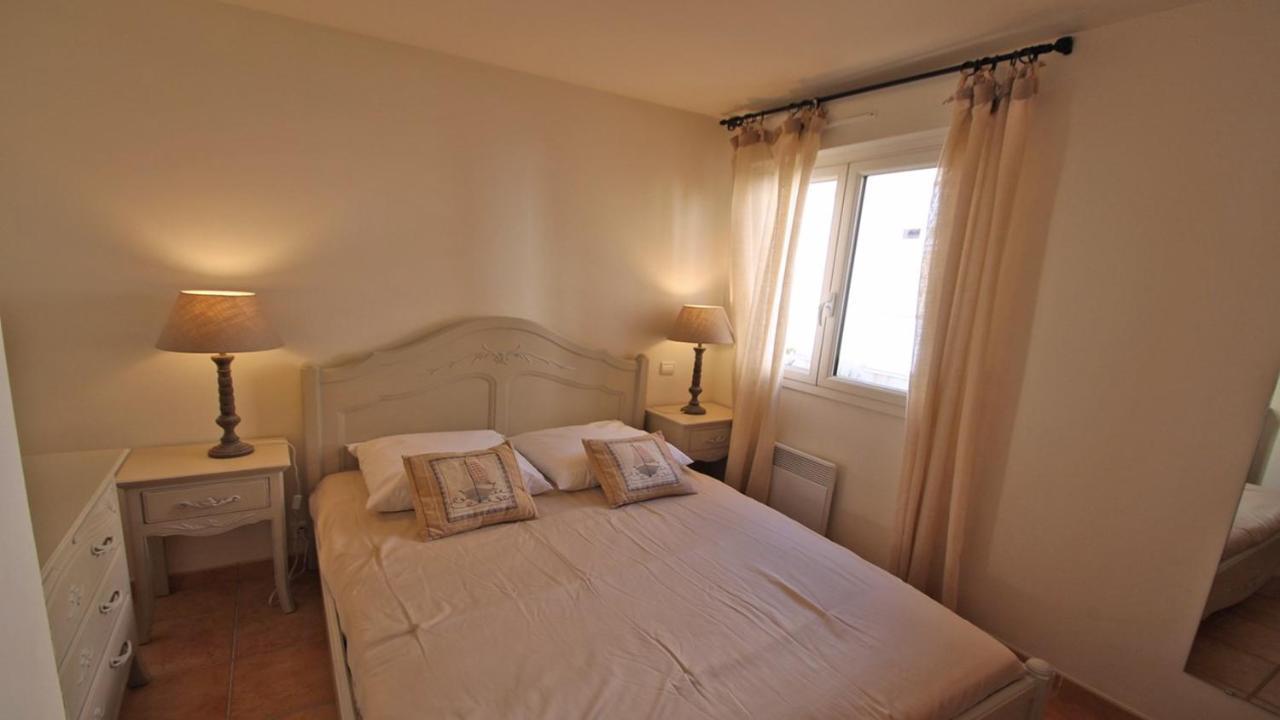 Sainte-Maxime - 3 Bedroom Apartment, Air Conditioned, Outdoor Terrace, Swimming Pool ภายนอก รูปภาพ
