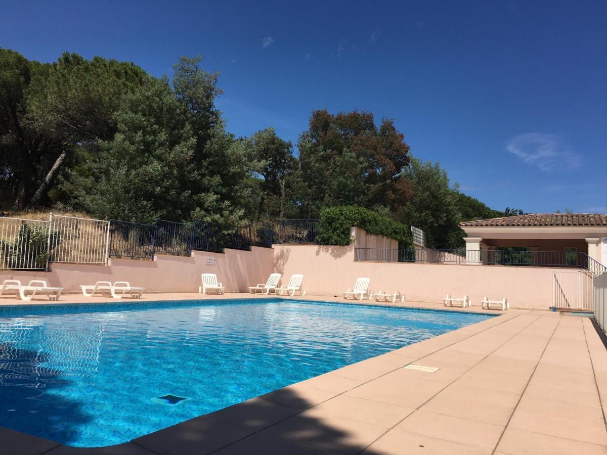 Sainte-Maxime - 3 Bedroom Apartment, Air Conditioned, Outdoor Terrace, Swimming Pool ภายนอก รูปภาพ